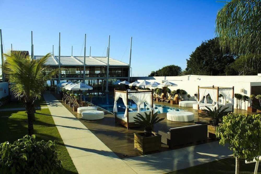 Estaleiro Hotel